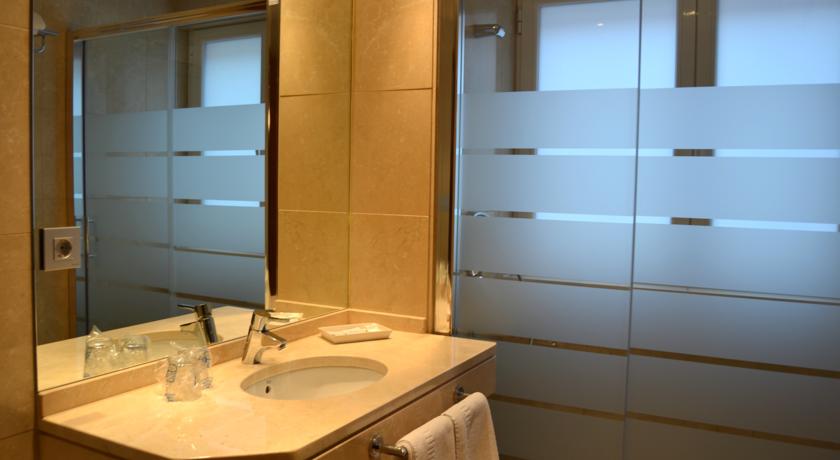 Baño con ducha