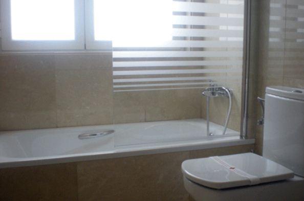 Baño con bañera